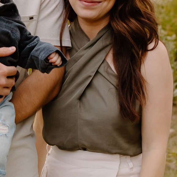 Theory Taupe Sleeveless Top - Picture 1 of 9